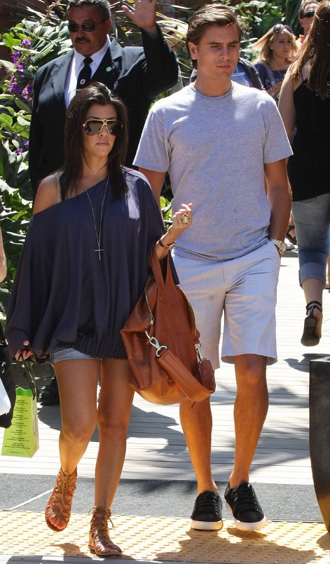 Another Kardashian wedding is coming to E This time it's Kourtney 